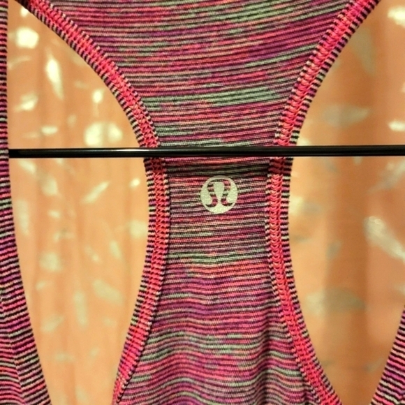 Lululemon Size 6 - Picture 3 of 3